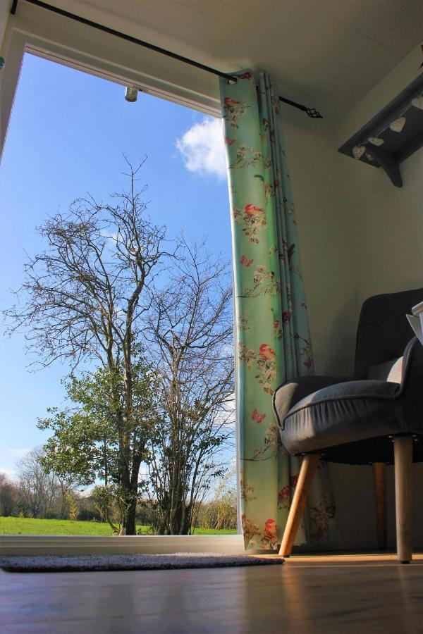 Hopgarden Glamping Luxury Shepherds Huts Wadhurst Exterior foto