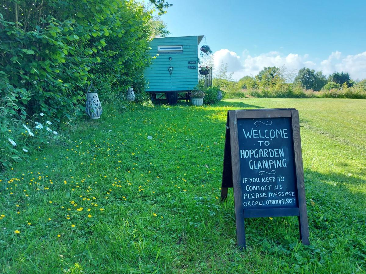 Hopgarden Glamping Luxury Shepherds Huts Wadhurst Exterior foto